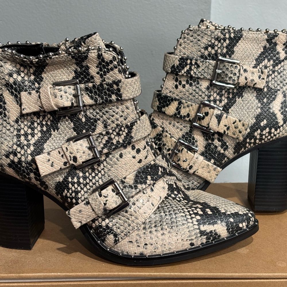 Steve Madden Beige and Black Snake-Print Buckle Ankle Boots